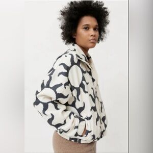 NWOT Urban Outfitters Olivia sun printed jacket
